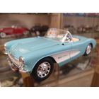 Модель 1:18 Chevrolet Corvette 1957