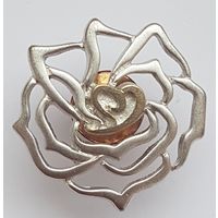 Брошь пин Роза, ретро украшение, металл с посеребрением, клеймо, диаметр 2,5 см, 80-е годы