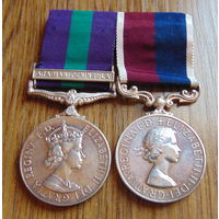 Две редкие, серебряные Английские награды и знаки Королевских ВВС 50-х годов,в отличном сохране.