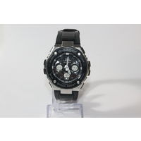 Наручные часы Casio G-Shock GST-W300-1A