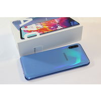 Смартфон Samsung Galaxy A70 6GB/128GB (синий)