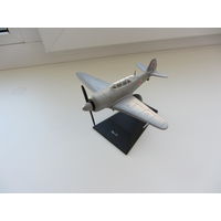 Модель самолета Як - 11
