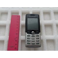 Старый мобильный телефон Sony Ericsson