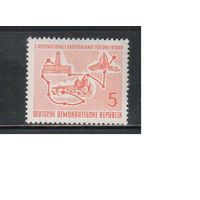 ГДР-1957,(Мих.568)  * (след от накл.)   , Спорт,