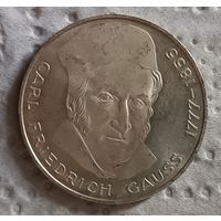 5 марок 1977 200 лет со дня рождения Карла Фридриха Гаусса