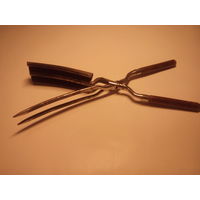 Винтажные, двойные, парикмахерские щипцы с деревянными ручками.Конец XIX-го в. начало XX-го века.