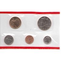 Годовой набор монет США 2001 г. с одним долларом Сакагавея "Парящий орел" двор D (1; 10; 25; 50 центов + 1 доллар) _UNC