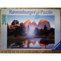 Пазл из Германии Пейзаж с озером, лесом, горами, 2000 фрагментов, Ravensburger.