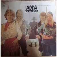 ABBA (Bjorn, Benny, Anna & Frida) – Waterloo / England