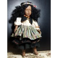 Кукла винтажная прошлого века " Темнокожая красотка" Клеймо. 49 см.