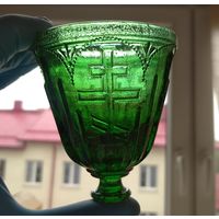 Старинная лампадка, зеленое стекло