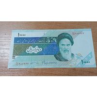 10 000 риалов образца 1992 года Ирана с рубля...