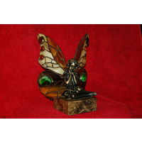 Скульптура "фея" (крыло бабочки) , бронза с витражом на мраморе