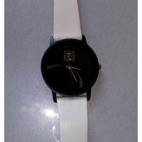Часы  женские наручные " ZENTRA " кварц, Немецко-швейцарская фирма