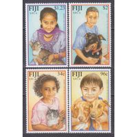 2001 Фиджи 966-969 Кошки и собаки 7,00 евро
