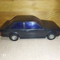 Винтаж.Lucky Toys FORD ESCORT .Lucky Toys.Пластик.