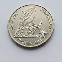 10 марок ГДР 1972 года. Мемориал "Бухенвальд" около Веймара. На выбор любая монета