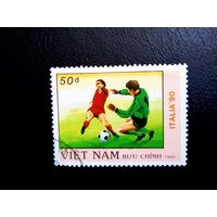 Марка Вьетнам 1989 год. Чемпионат мира по футболу