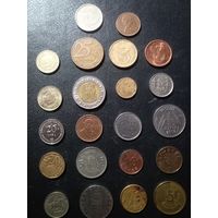 22 монеты