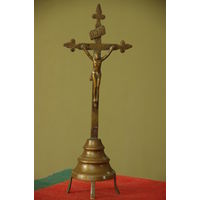 Крест , распятие, бронза  ( 10,5 х 28,5  см )