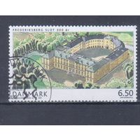 [803] Дания 2004. Культура.Архитектура.Королевский дворец. Гашеная марка.