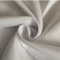 Ткань костюмно-плательная 143 см 280г/м белая 100% полиэстер.