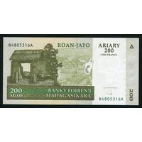 Мадагаскар 200 ариари 2004 г. P87b. Серия B. UNC