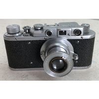 Фотоаппарат Зоркий / Zorki No. 31699, 1950 г., объектив ФЭД (Индустар-10) 3.5/50 ранний до 1948 г., в коробке