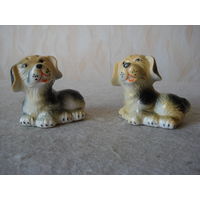 Две красивые фарфоровые статуэтки-солонки "Собачки". Германия, вторая половина прошлого века.