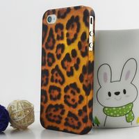 Чехол бампер плёнка IPhone 4 4s Айфон 4 4с. Наушники. Красивый чехол с пятнами леопарда. Рисунок имитация под натуральную шерсть - очень красиво смотрится на телефоне! Есть 2 штуки разных расцветок. Н