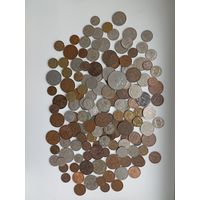 Более 1 кг монет старой Англии 155шт