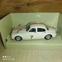 Jaguar MK.Schuco.1/43.