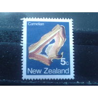 Новая Зеландия 1982 Минерал*