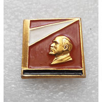 Значок. В.И. Ленин #0419-LP7
