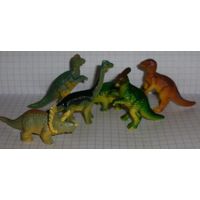 Набор динозавриков