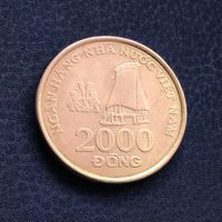 Вьетнам 2000 донг 2003
