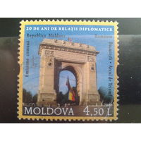 Молдова 2011 Триумфальная арка в Бухаресте Михель-2,8 евро гаш