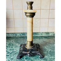 Подсвечник / Подставка от керосиновой лампы. Мрамор. XIX век.