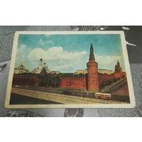 Открытка "вид на кремль с Москва реки" 6 всемирный фестиваль молодежи и студентов 1957г. (подписана)