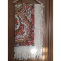 Павловопосадский шерстяной платок Любава (ВОССТАНОВЛЕННЫЙ РИСУНОК)1289-1, размер 146 x 146 см