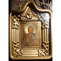 Небольшая икона РИ с киотом "Иисус Христос Вседержитель". киот в32Хш24.5см. глубина 8см. икона 16высота х 13.5ширина