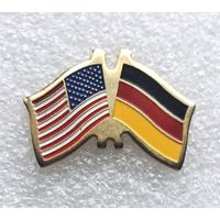 Флаги Германии и США. Фрачник
