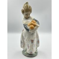 Девочка с апельсинами. Lladro. Испания. С рубля!