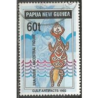Папуа Новая Гвинея. Артефакты Папуасского залива. 1992г. Mi#657.
