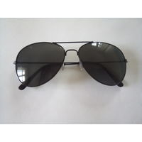 Солнцезащитные очки Авиатор в черной металлической оправе с черными стеклами