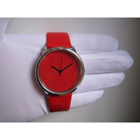 Женские наручные часы (красные)
