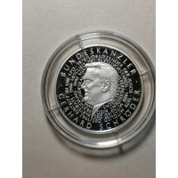 Германия, монетовидный жетон Герхард Шредер 2001, 10.0 грамм серебро 0.999 проба