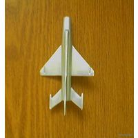 V Военная техника из советских игровых наборов: самолетики (8шт.) Z (возможен обмен)