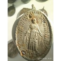 Старый образок медальон иконка католическая лот 12  размер примерно высота  2,3 см на 1,6 см  Чудесный медальон или медальон Непорочного Зачатия лот 2