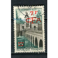 Французские колонии - Реюньон - 1957 - Надпечатка CFA 7Fr на 15Fr - [Mi.397] - 1 марка. Гашеная.  (Лот 84EZ)-T25P7
